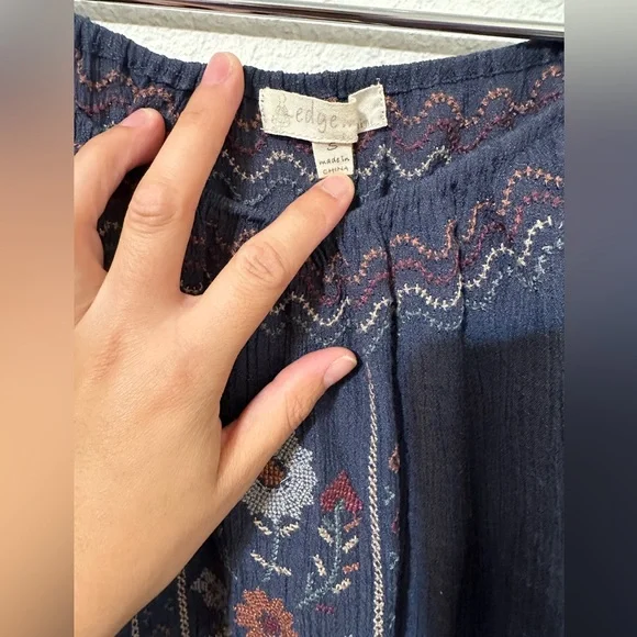 EDGE Embroidered Navy Off The Shoulder Peasant Blouse Top - Picture 4 of 6